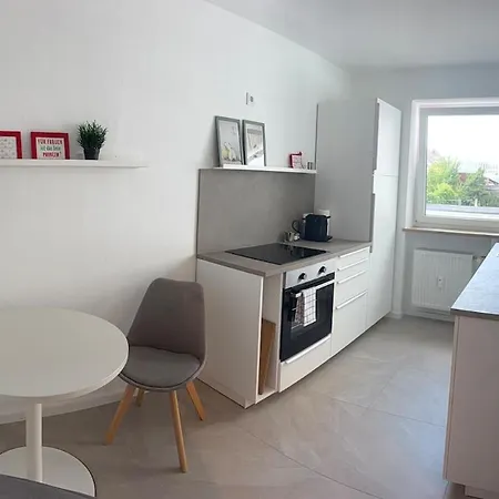Servus - Wohnen & Zentral In Weiden Appartement